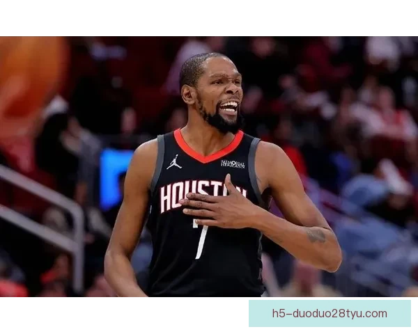 杜兰特称多打比赛更利年轻成长