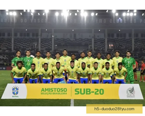 卡卡:安帅适合执教巴西队 魔笛能继续踢 卡卡:安帅适合执教巴西队 魔笛能继续踢